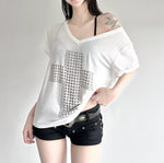 W.002 — PURITY
Studded V-Neck Tee